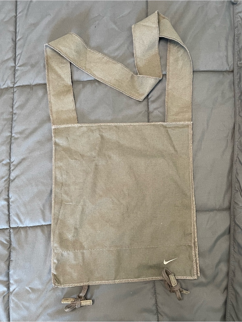 Original Nike Considered ACG AIR Canvas Messenger Bag Eco Sling RARE Nike Tote